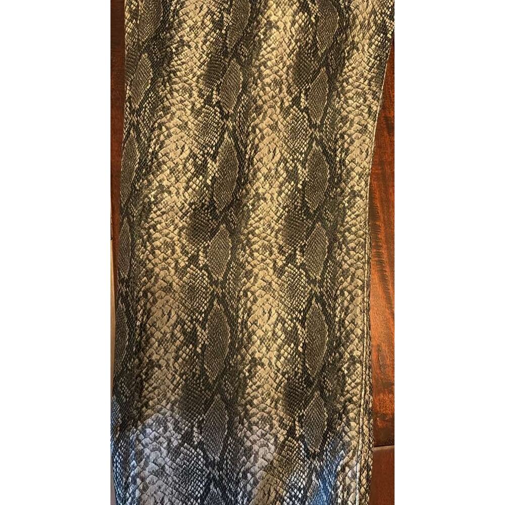 HUE Metallic Snakeskin Print Pants Size Large - Picture 6 of 6
